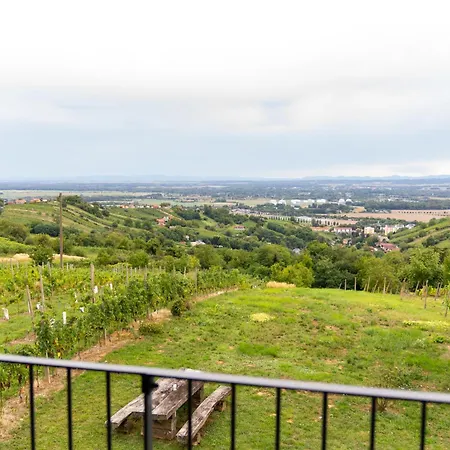 Hisa Ob Stolpu Nyaraló *