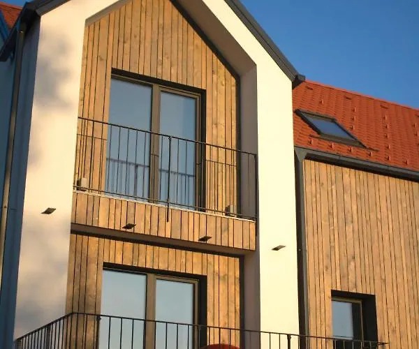 Hisa Ob Stolpu Lendava