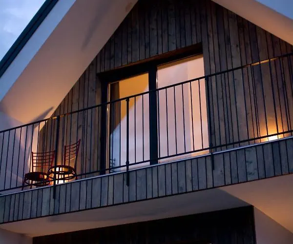 Hisa Ob Stolpu Lendava